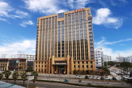 Lanou Hotel (Yuhuan Nanpu Road Wanda Plaza store) Отели рядом с достопримечательностью «Baima'ao»