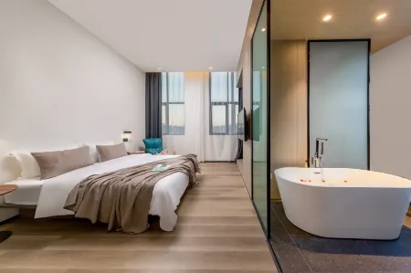 Anji Hotel (Guangzhou Xintang High-speed Railway Station Xintang Subway Station)