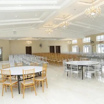 Glo-Ran Hotel and Event Place