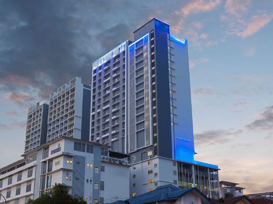 hotel sekitar shah alam