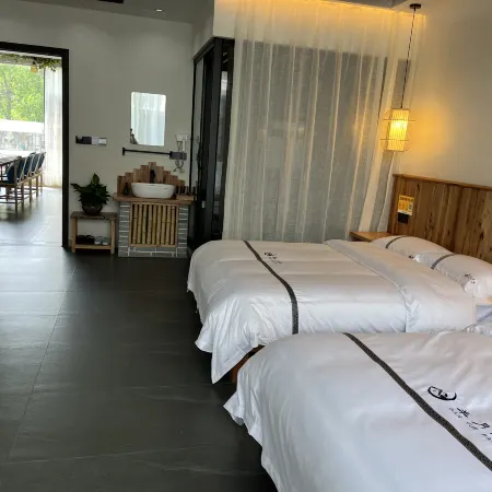 Banyueyi Homestay (Laojunshan Branch)