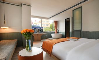 Shenzhen Xili RANY Hotel (Chaguang Subway Station)