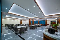 The Chuanzhu Temple Guobin Grand Hotel (Huanglongjiuzhai High-speed Railway Station Branch)