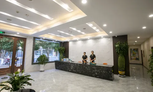 Dunhuang Xingzi Hotel (Shazhou Night Market)