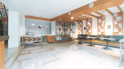 UrbanView @ Lacson Street Bacolod City by RedDoorz