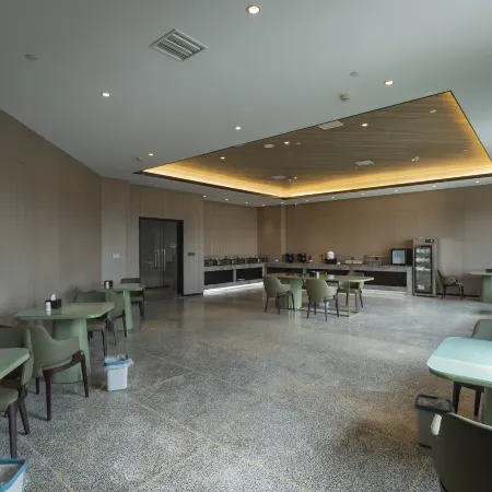 Tongbai Juhe E Hotel (Dahu Road Branch)
