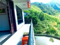 Longquan Colorful Carp Hotel