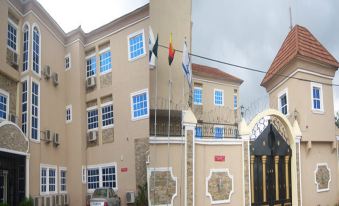 Ladalob Royal Suites