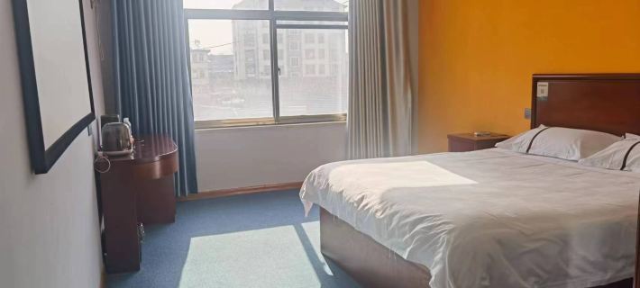 Blue Lake Star Hotel Hotels in Lanling