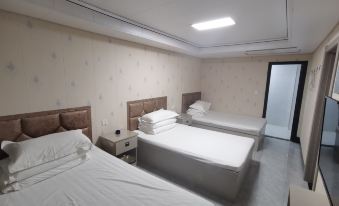 Houjia Hotel