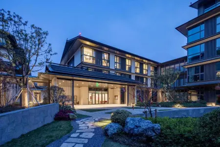 Zhujiajian Ruiyue Resort Отели в г. Чжоушань