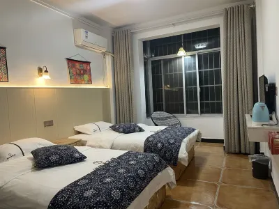 Fenghuang Xianglinyuan Hotel Hotel in zona Qiliang Cave