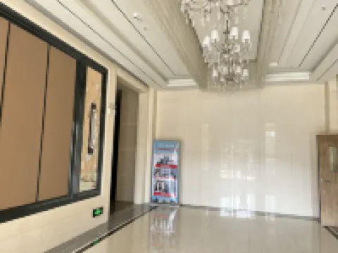July Seaview Holiday Hotel