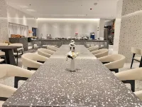 Hope Hotel (Hezhou Lingfeng Plaza Colorful Global City Branch) Hotels in Hezhou