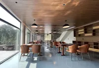Valley Muxin Luxe Floral Manor & Boutique B&B Hotels in Jiujiang