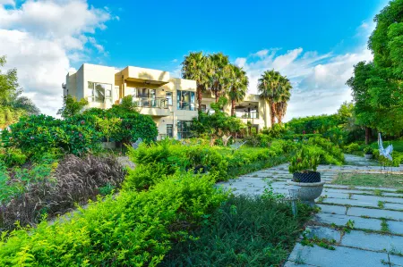 Sumu SUMU Golf Seaview Private Resort Pool Beauty Villa Отели в г. Бэйхай