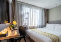 Chonpines Hotel (Lanzhou Xigu Commercial Pedestrian Street Xigu High-Speed Railway Station)