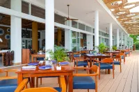 Pinnacle Grand Jomtien Resort and Beach Club - breakfast