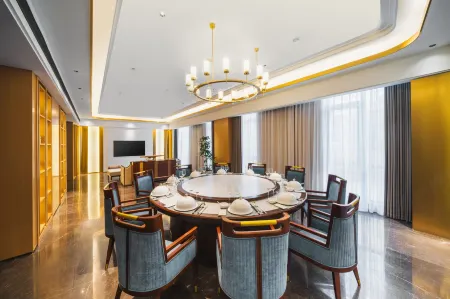 Yuexin Hotel Отели рядом с достопримечательностью «Quxian Confucian Temple»