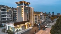 Xinghua Lingyue Hotel (Wuyue Plaza)