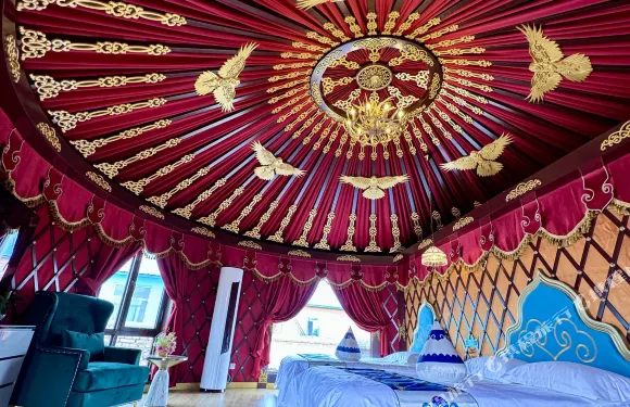 哚拉·宮廷蒙古包木影暖居觀景度假美宿（黑山頭鎮店）