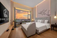 ROOM SHINE HOTEL Hotels in Fuquan