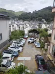伴山熱泉居 - 停車場