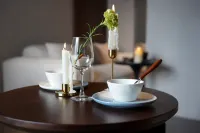 THE Lake View - Breakfast
