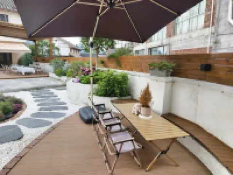 Shanheyue Chinese Inn (Qingyan Ancient Town) Hotels near Qingyan Ancient Town