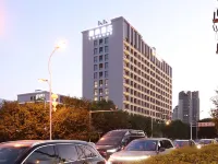 Lifeng Hotel (Urumqi Changchun Road Innovation Square Branch) 뤼청 광장 주변 호텔