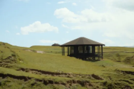 Azara Nomad Ngawa Yiqiu Hotel