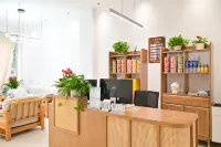 Hanyuan Xiaolou Homestay Hotels in Hanyuan