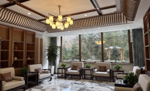 Snow Township Linyu Family Hotel