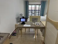佰思特海景度假公寓（吳川鼎龍灣德薩斯水世界店） - 停車場
