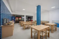 Jinjiang Inn (Shaoguan Nanxiong Times Square Branch) - parking