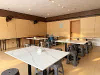 Theater Home (Chengdu Film and TV Silicon Valley Store) - sarapan