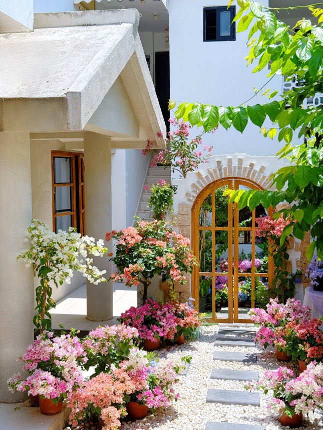 Yichuan Riverview Resort B&B (Dongxixiang Xiangbishan Branch)