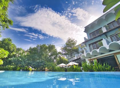 IRoHa Garden Hotel & Resort