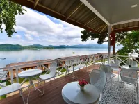 Raya Buri Resort Kanchanaburi Hotels in Si Sawat