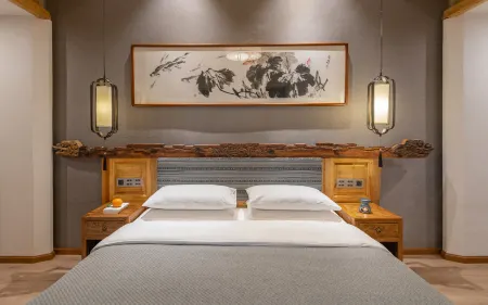 Lijiang Fengyasong Wenjinyuan Chinese Inn · Naxi Guyuan