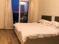 惠东红树湾畔度假酒店 - 浪漫园景超大床房