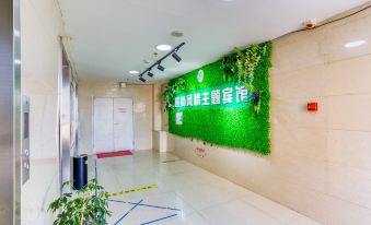 Fashion Style Theme Hotel (Fengcheng Yinzuo Apartment Branch)