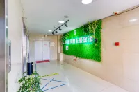 Fashion Style Theme Hotel (Fengcheng Yinzuo Apartment Branch)