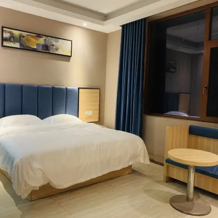 Manjun Holiday Hotel
