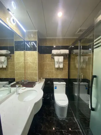 Luochuan Lidu Shengshi Hotel