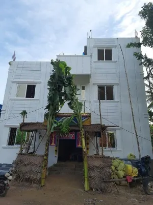 Hotel Aishwariyam فنادق في Mayiladuthurai