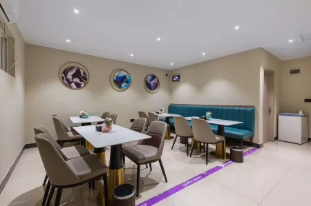 Rest Comfort Hotel , Weihui Biggan Avenue Отели в г. Вэйхуэй