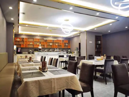 Vienna International Hotel (Tongliao Kerqin)