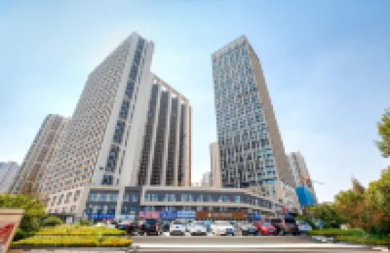 Yihai Yijia Seaview Cinema Apartment (Wanda Plaza)