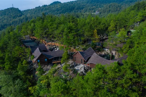 Youyang Taohuayuan Forest Hotel